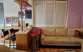 Melinda'S Dance Space- Dance Club Apartment In Dunajska Streda